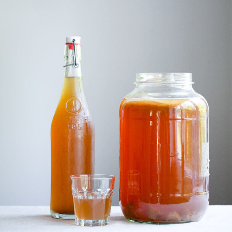 Kombucha là gì? 7 điều cần biết về Kombucha