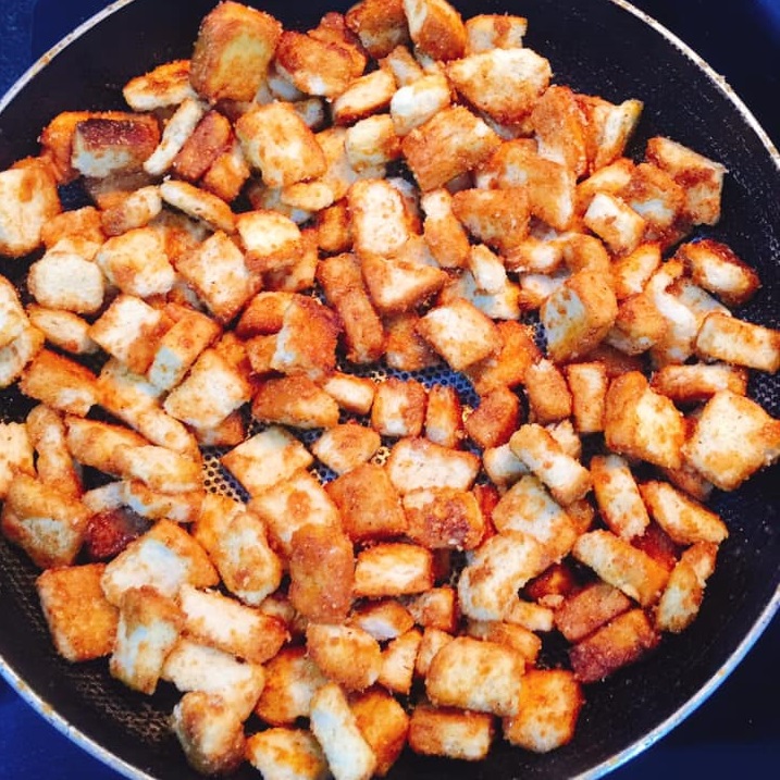 Tự làm bánh mì caramel ngào bơ đường giòn rụm thơm ngon cho cả nhà