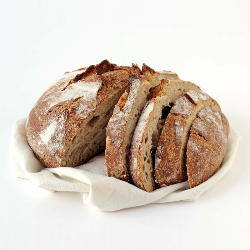 Cách làm bánh mì sourdough tự nhiên với bột bánh mì đen