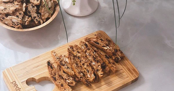 Bánh biscotti nguyên cám