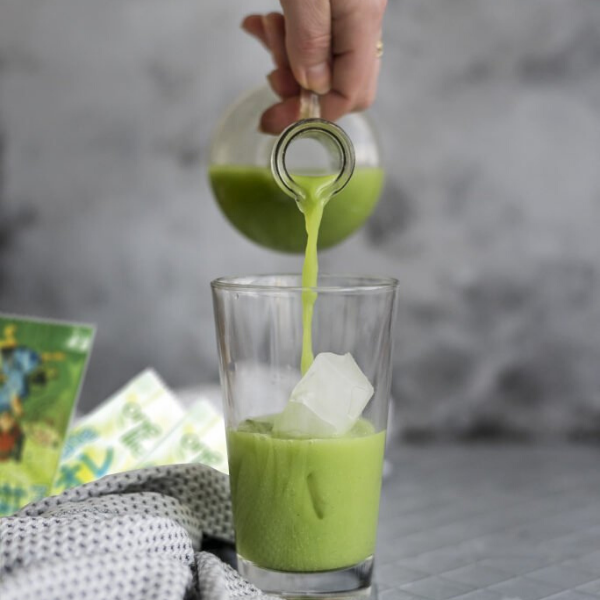 Làm trà sữa matcha