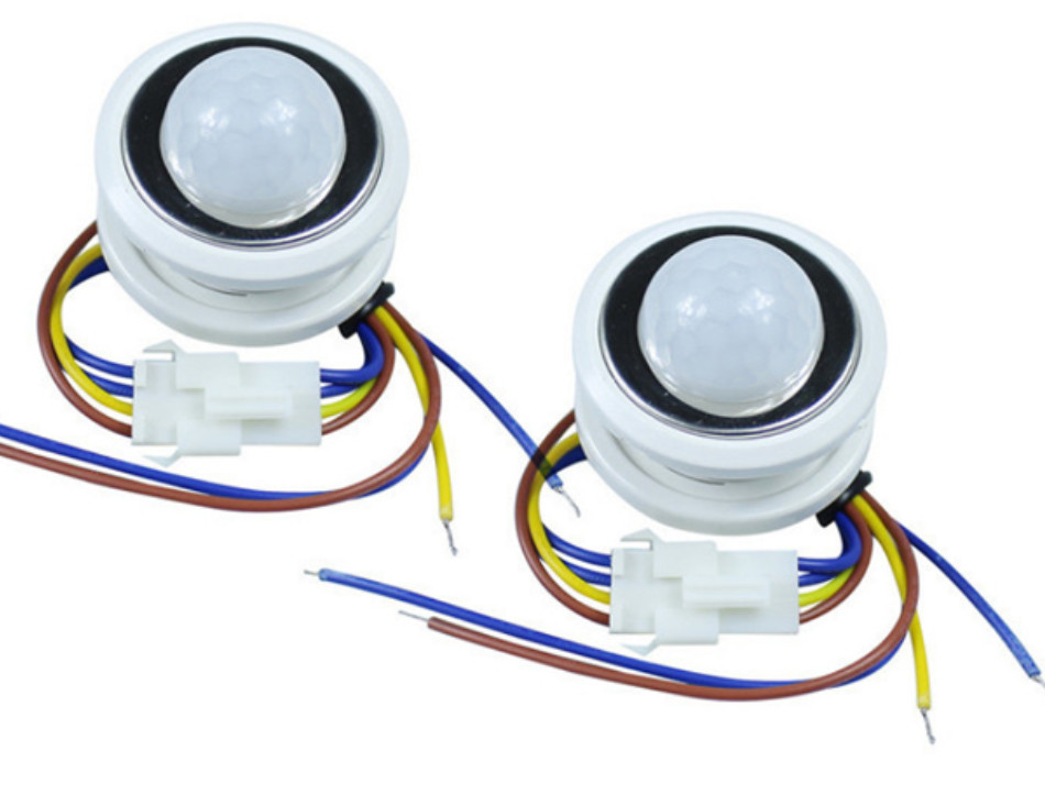 cam-bien-chuyen-dong-pir-220v