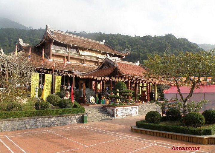 Điểm tham quan nổi tiếng