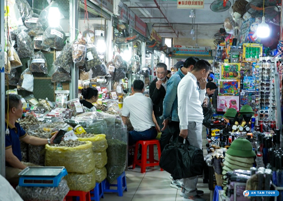 Chợ Cốc Lếu