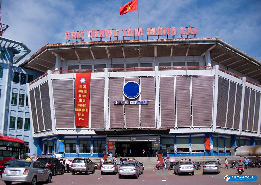 Chợ Móng Cái