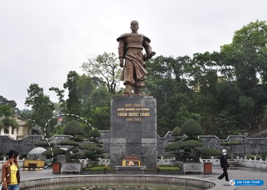 đền cửa ông
