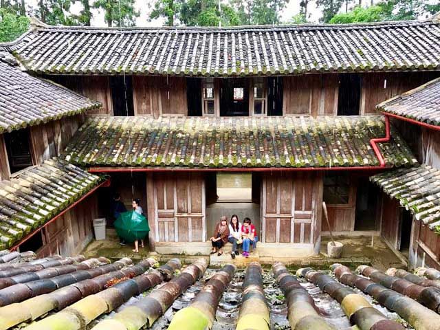 Những địa điểm du lịch trên con đường hạnh phúc ở Hà Giang Những địa điểm du lịch trên con đường hạnh phúc ở Hà Giang
