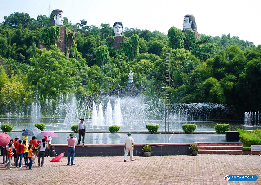 Hồ Núi Cốc