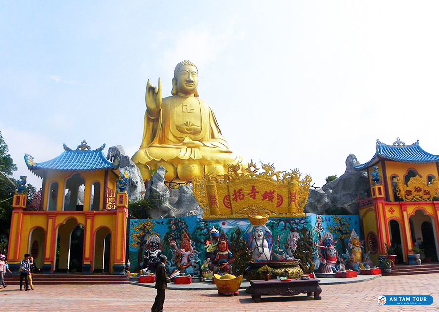 Hồ Núi Cốc