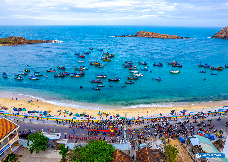 Làng chài Nhơn Hải