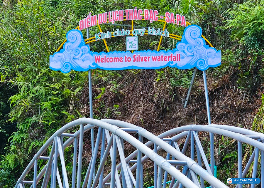 Thác Bạc Sapa