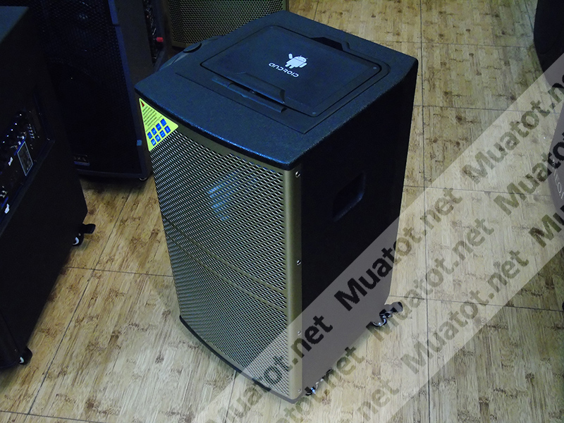 Loa kéo di động có màn hình Bose KT-612
