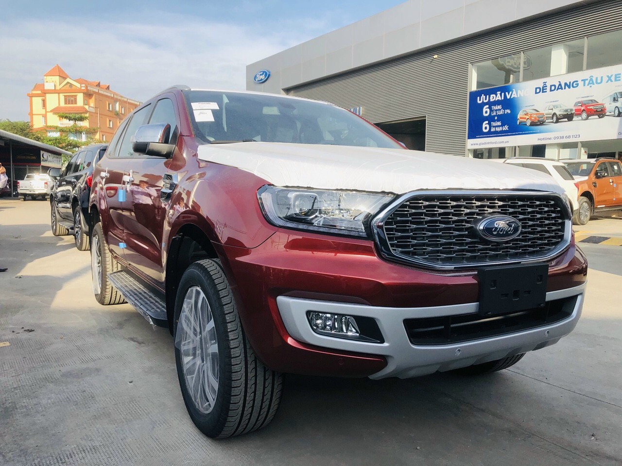 giá xe ford everest 2021