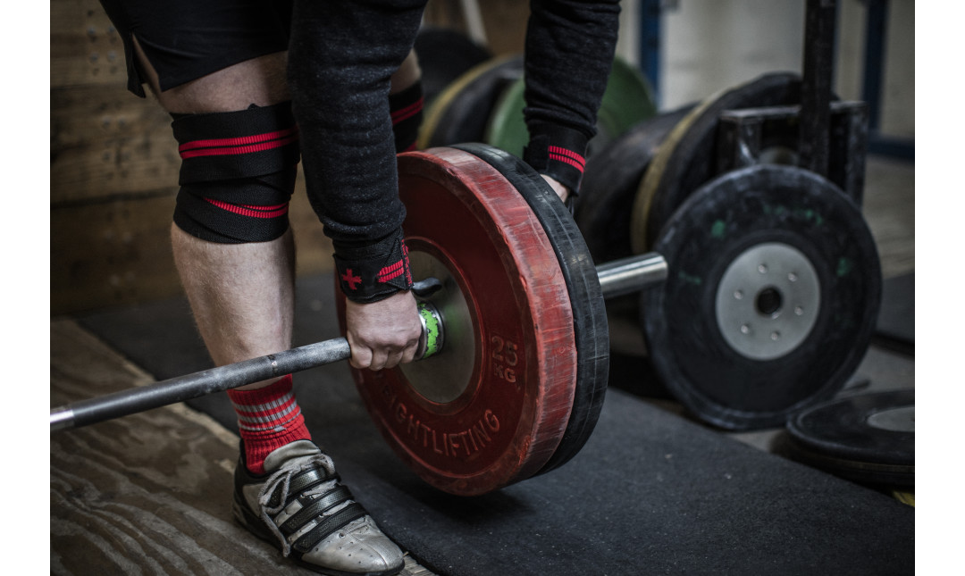 harbinger-red-line-wristwrap-gymstore-2