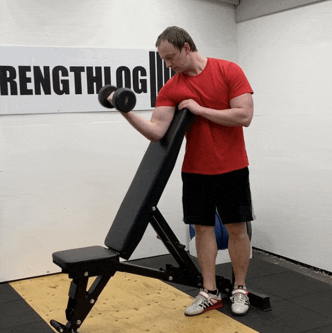 Bài tập số 7: Preacher Curl – Ngồi cuốn tay