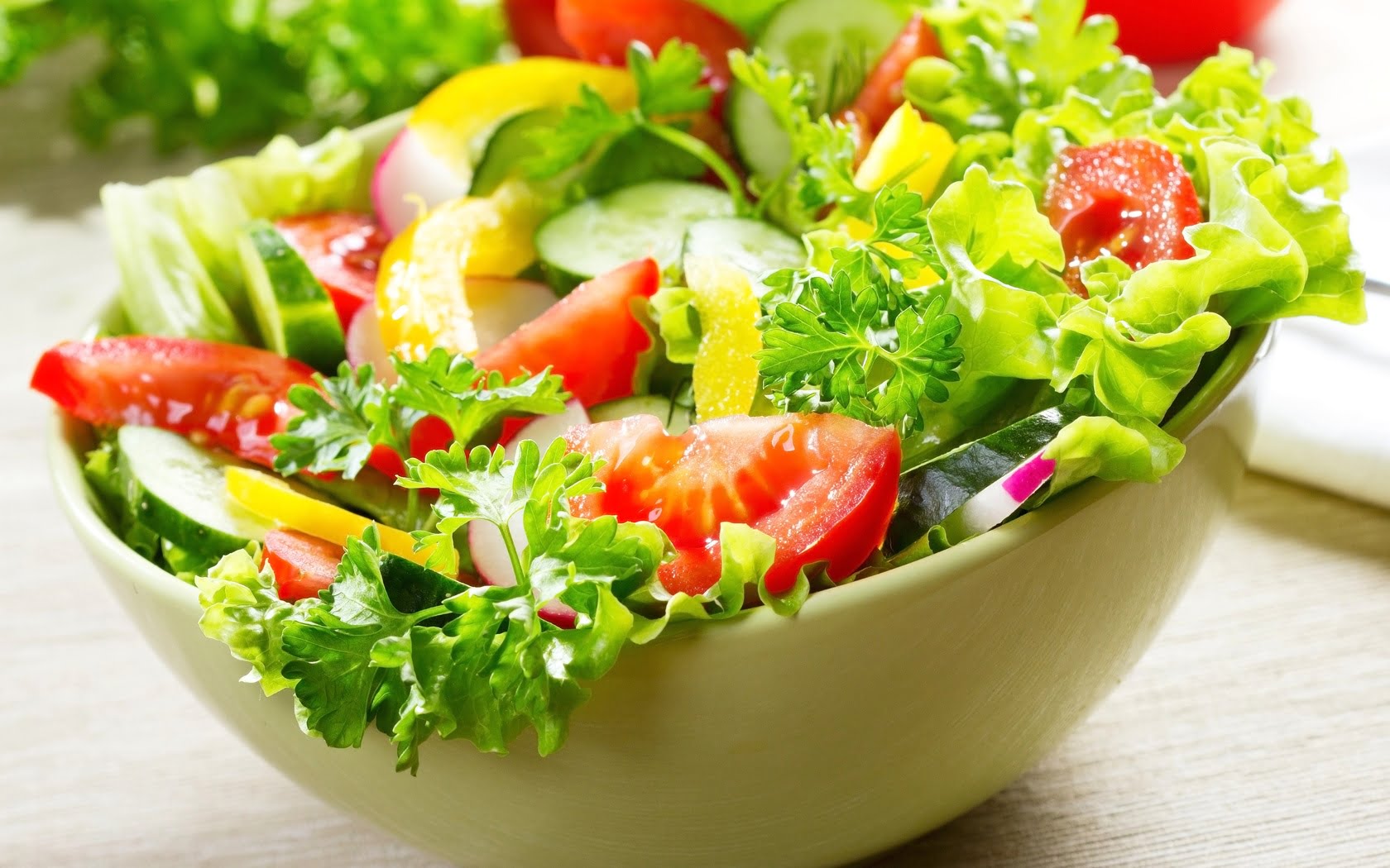 Thực đơn giảm cân cho học sinh - Salad rau củ