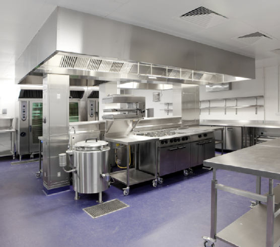 Làm sạch thiết bị bếp inox công nghiệp