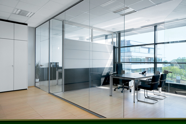 Hướng dẫn sử dụng cửa kính cường lực đúng cách và an toàn từ Xingfadoor của Việt Phong