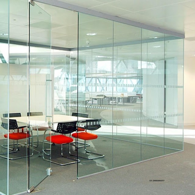 Lựa chọn loại cửa kính thủy lực cho các loại cửa của chung cư văn phòng
