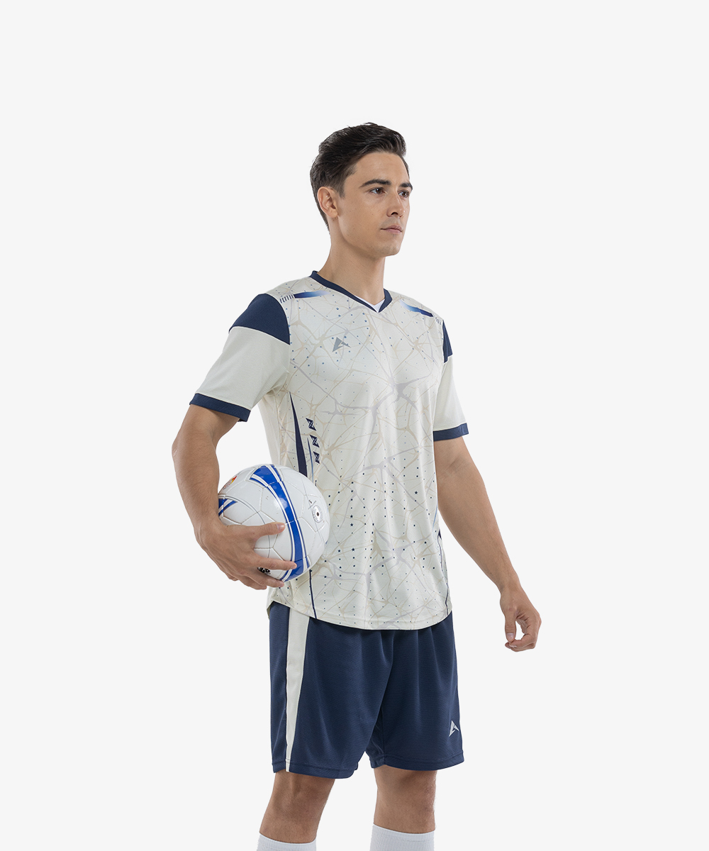 Áo bóng đá KAIWIN OCEAN STAR với thiết kế phong cách và chất liệu tốt sẽ khiến bạn cảm thấy tự tin và thoải mái hơn khi đá bóng.