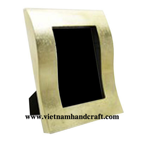 Lacquered wood photo frame in black & light gold silver Lacquered wood photo frame in black & light gold silver