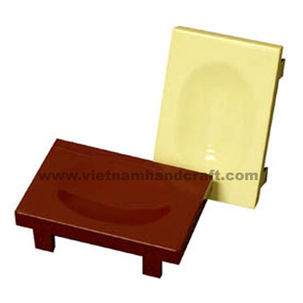 Set of 2 lacquered wood soap trays Set of 2 lacquered wood soap trays