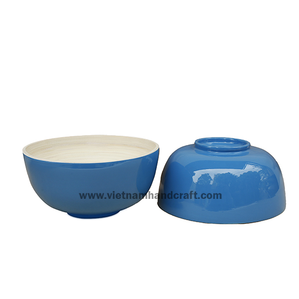 Handmade bamboo bowl with foot. Inside in natural, outside hand lacquered in Handmade bamboo bowl with foot. Inside in natural, outside hand lacquered in