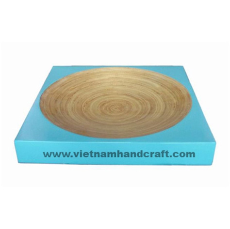 Handmade spun bamboo food plate in natural & blue Handmade spun bamboo food plate in natural & blue