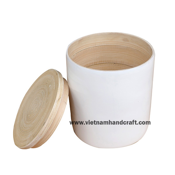 Handmade bamboo box. Inside & lid in natural, outside hand lacquered in white Handmade bamboo box. Inside & lid in natural, outside hand lacquered in white