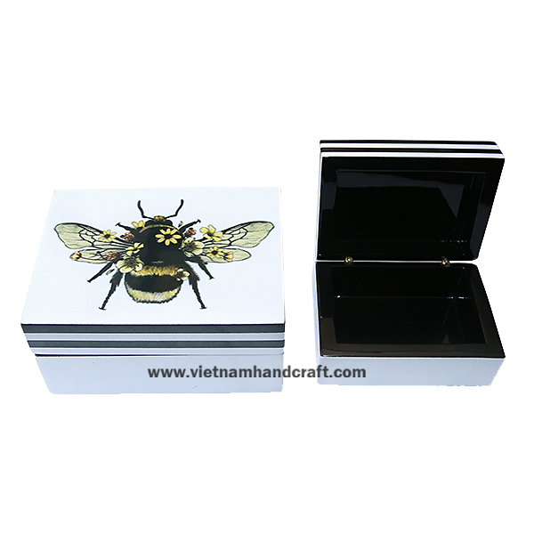 Handmade lacquered jewelry box with bee artwork on top Handmade lacquered jewelry box with bee artwork on top