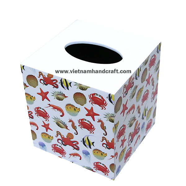 Handmade lacquered tissue box printed with artwork Handmade lacquered tissue box printed with artwork