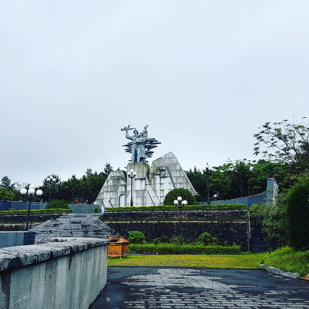 MỘ ĐẠI TƯỚNG - THÀNH CỔ QUẢNG TRỊ - NGHĨA TRANG ĐƯỜNG CHÍN - NTLS TRƯỜNG SƠN - NGÃ BA ĐỒNG LỘC - CỬA LÒ