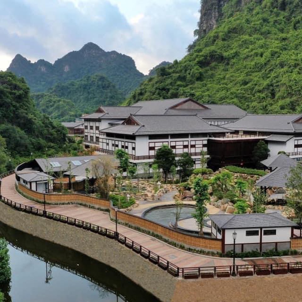 HẠ LONG - ONSEN QUANG HANH