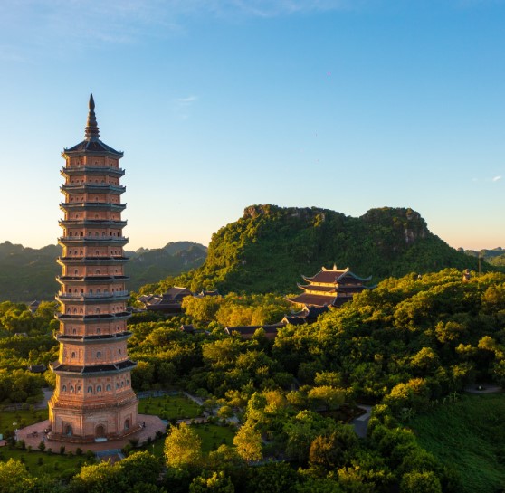 CHÙA BÁI ĐÍNH - CỐ ĐÔ HOA LƯ