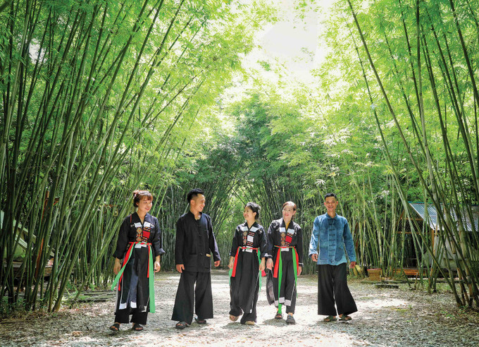 THÀNH XƯƠNG GIANG - LÀNG NGHỀ BÁNH ĐA KẾ - CHÙA VĨNH NGHIÊM - ĐỀN BÀ CHÚA THEN - KDL BẢN VEN XANH - ĐỀN HOÀNG HOA THÁM - CHÙA BỔ ĐÀ