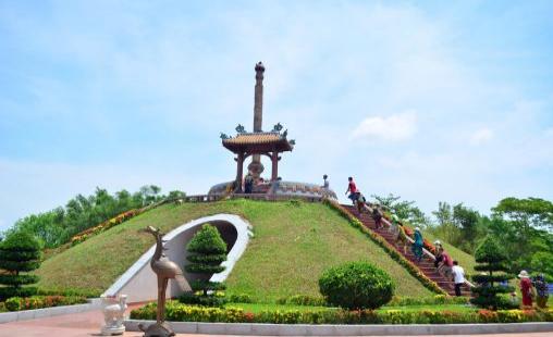Tour Quảng Bình – Quảng Trị – Ngã Ba Đồng Lộc – Cửa Lò 4 ngày 3 đêm