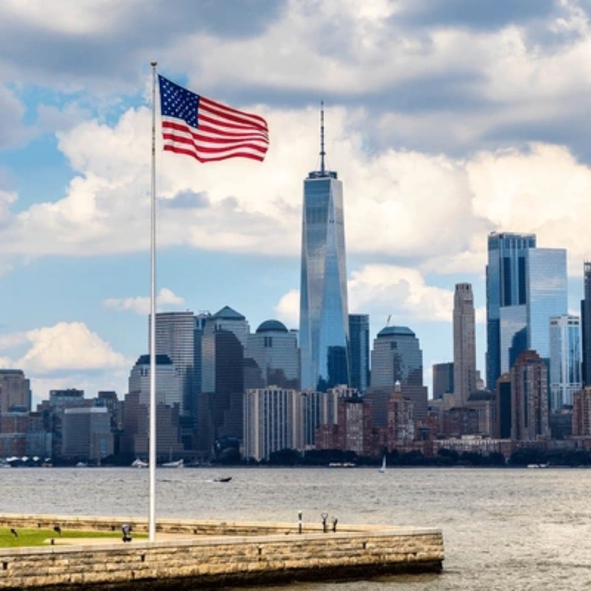 NGHÊNH XUÂN XỨ CỜ HOA: CHÚC MỪNG 2 TẤM VISA MỸ CHÍNH THỨC "CẬP BẾN"!