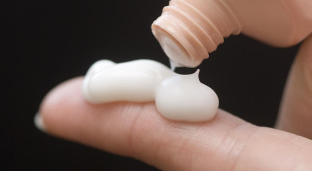 Dùng gel bôi trơn khi quan hệ có tốt không