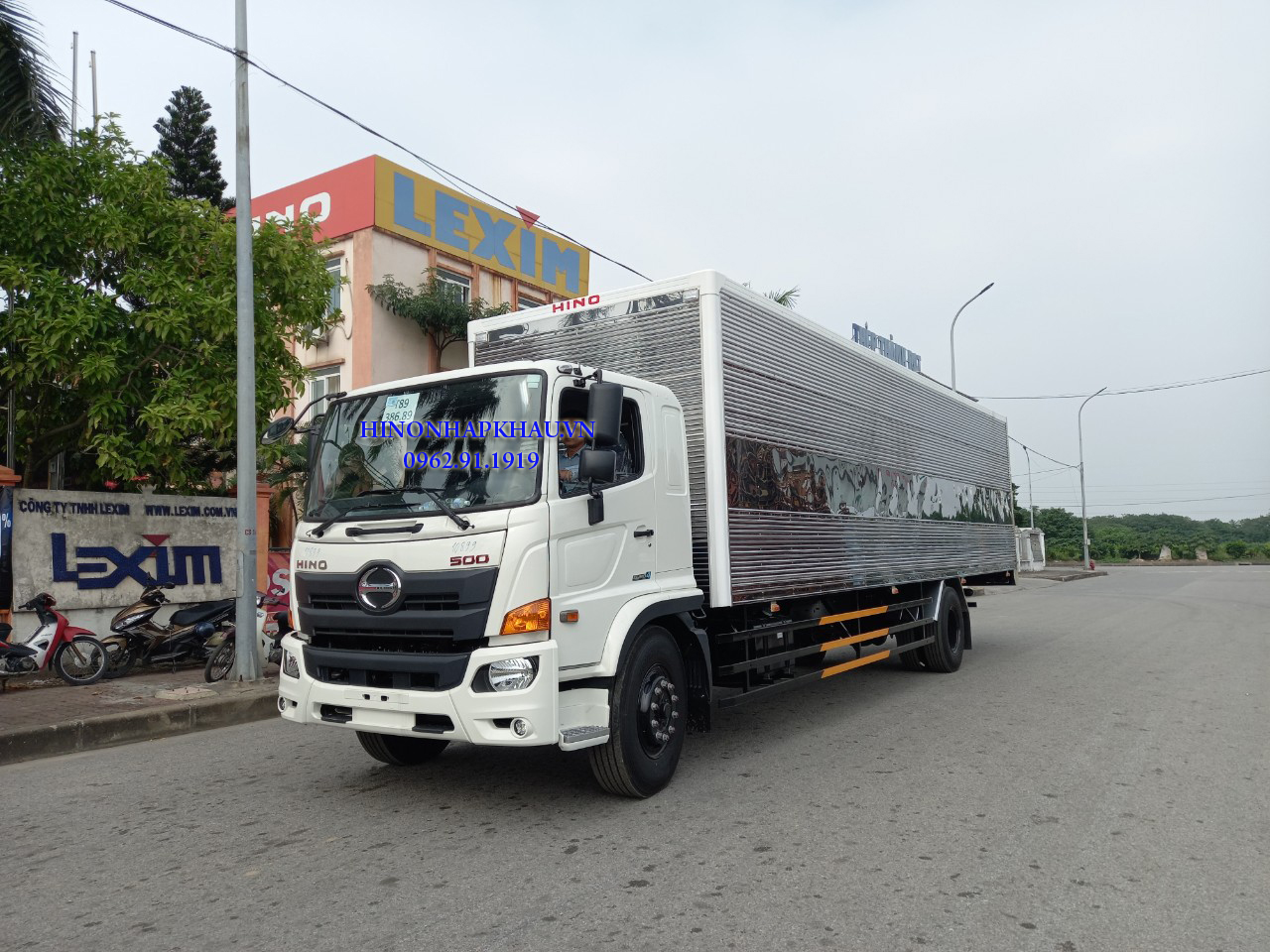 Hino 500 FG8UTL Thùng kín: \