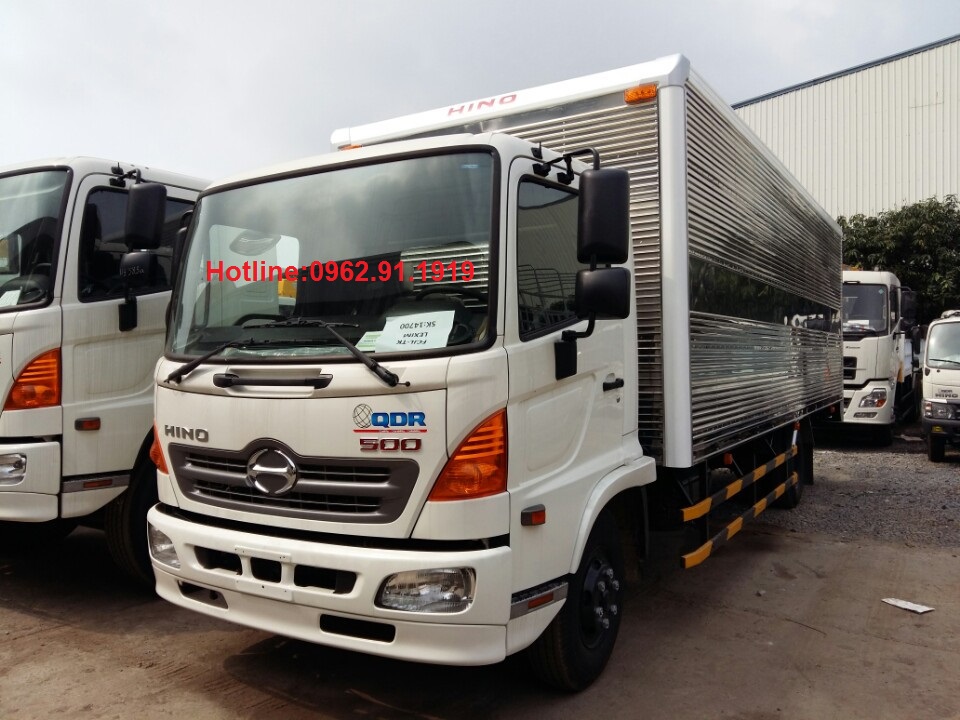 Xe Hino 500 - Hino FC9JLSW - Xe tải Hino 5,6 tấn thùng dài 6,7m