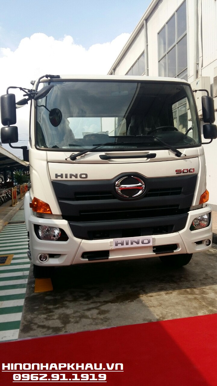 Xe tải Hino FL8JW7A - Xe Hino 15 tấn Euro 4 - Hino 3 chân thùng dài 9.5m