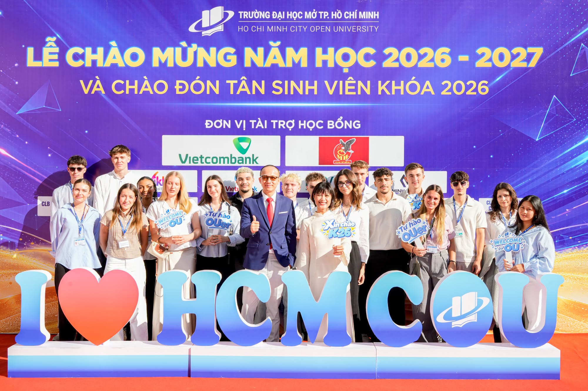 Trường Đại học Mở TP.HCM chào đón 6.800 tân sinh viên khóa 2026: Mở tri thức, khơi khát vọng, kiến tạo tương lai