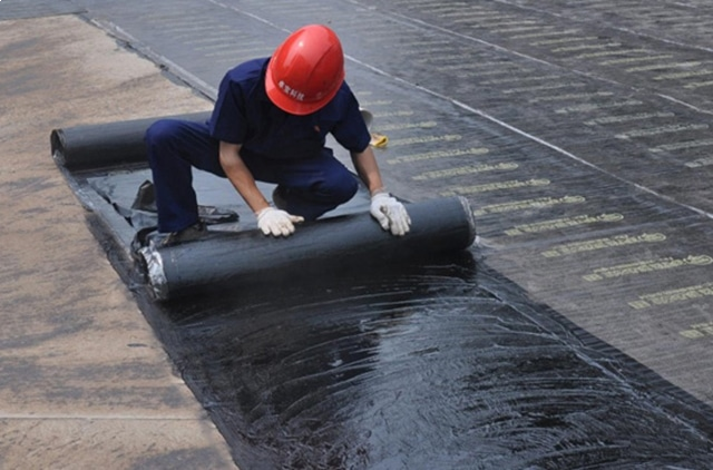 Các lưu ý quan trọng khi thi công màng chống thấm helken