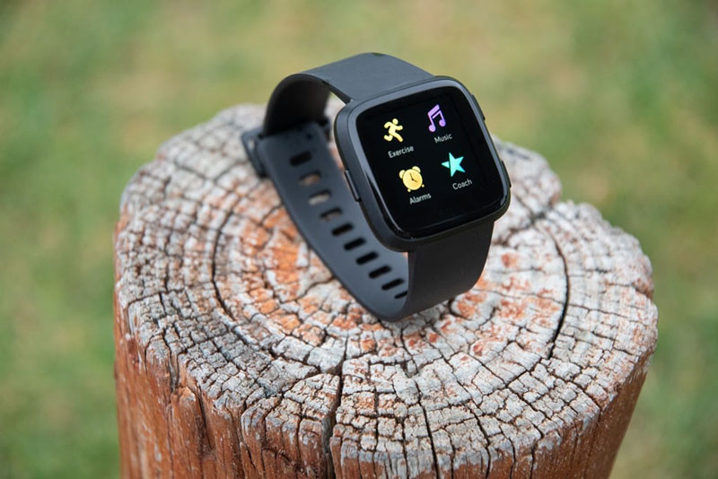 So sánh Fitbit Versa và Apple Watch