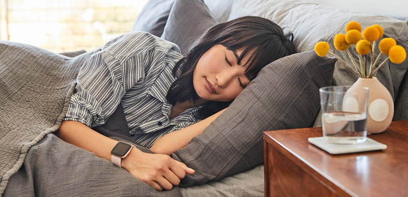Tính năng theo dõi giấc ngủ của Fitbit Versa 2