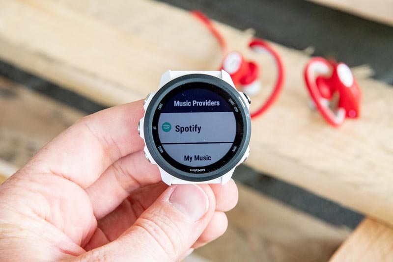 Đánh giá Garmin Forerunner 245 Music