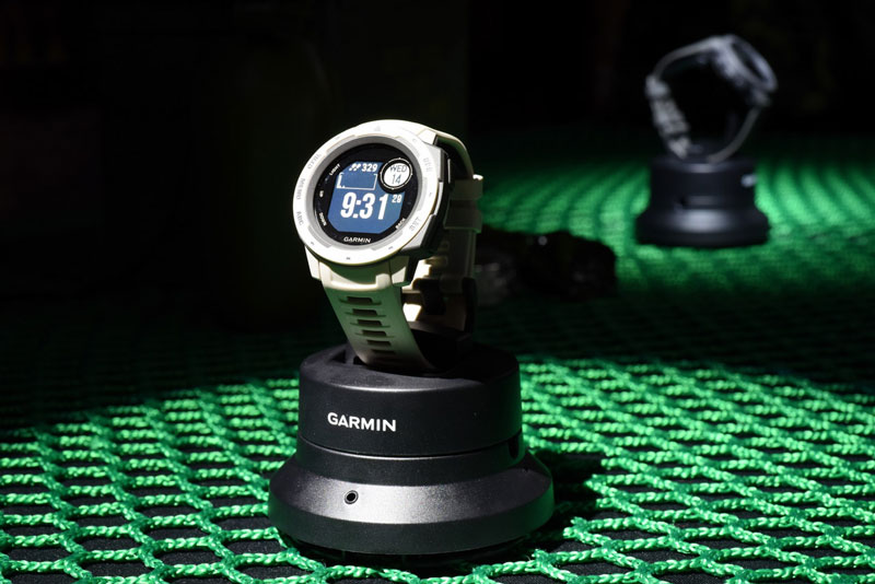 Nơi bán đồng hồ thông minh Garmin Instinct