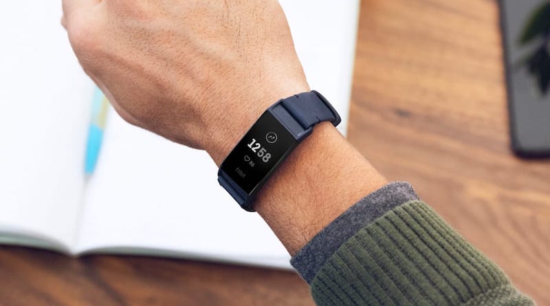 Fitbit Charge 4 