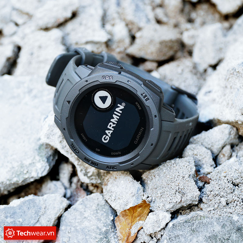 nơi mua Đồng hồ thể thao Garmin Instinct chuẩn quân đội Mỹ tphcm