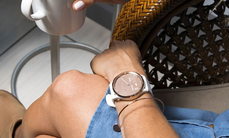Garmin Vivomove HR
